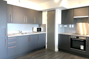 1 bed flat, Green Lanes, Newington Green, London, N169BS - Image 9